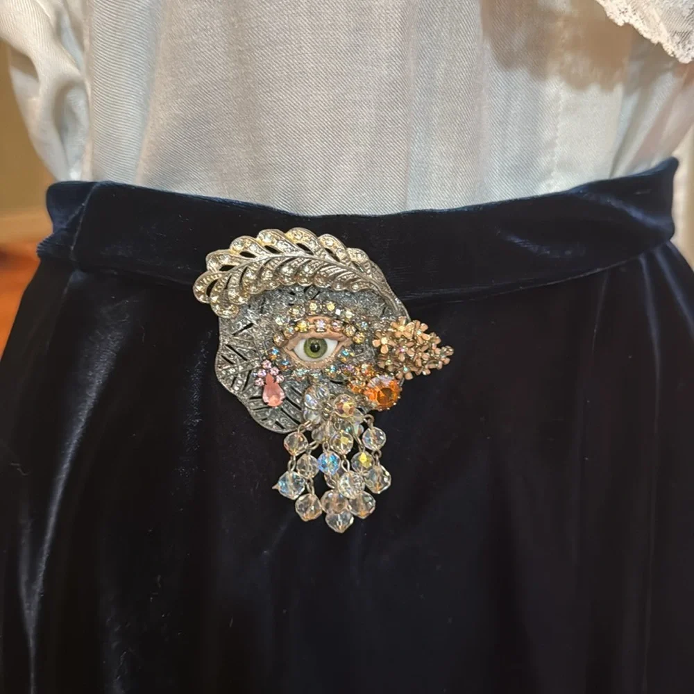 Third Eye Ophanim Brooch 🤍 - Picture 9 of 10